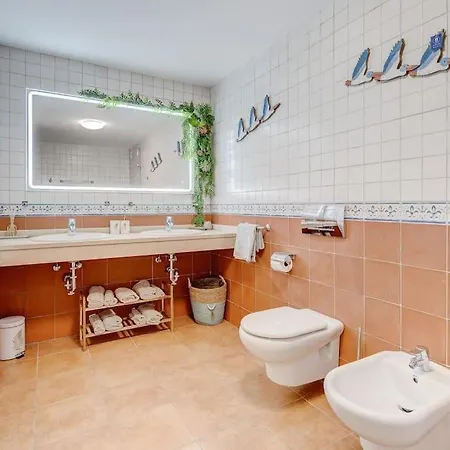 El Rincon Del Momento * ארונה